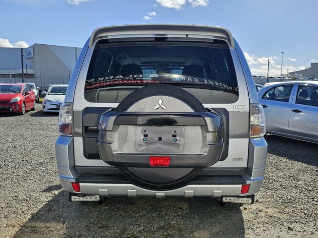 2012 Mitsubishi Pajero 3.2D, 7 Seater image 298617