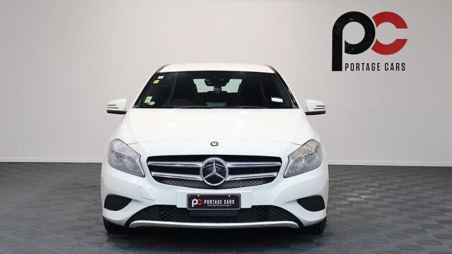 2013 Mercedes-benz A 180 Low KMS, Black Mags image 307265