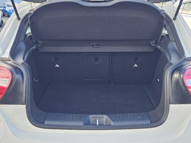 2013 Mercedes-benz A 180 Low KMS, Black Mags image 301914