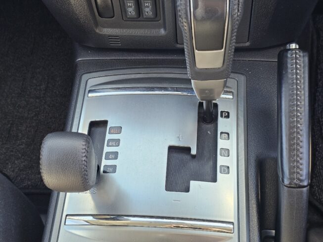 2012 Mitsubishi Pajero 3.2D, 7 Seater image 298627