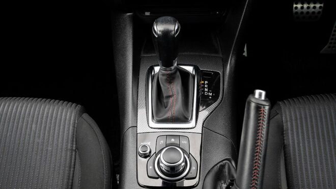 2013 Mazda Axela Sports 20S Touring adaptive cruise image 312760