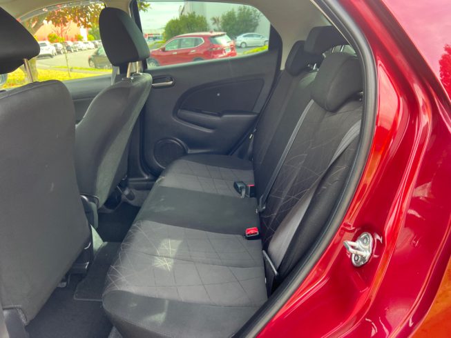 2014 Mazda Demio 13-Skyactive image 233749