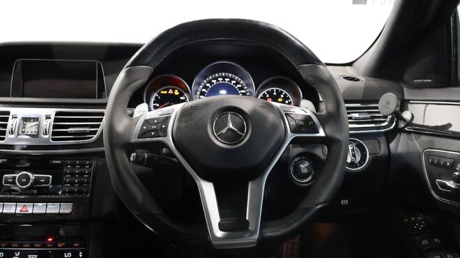 2013 Mercedes-benz E 63 AMG – Big Wheels – Exhaust – Lowered image 308935