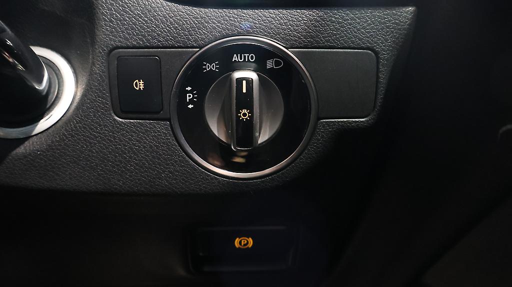 2013 Mercedes-benz A 180 Cruise Control Reversing Camera image 312660