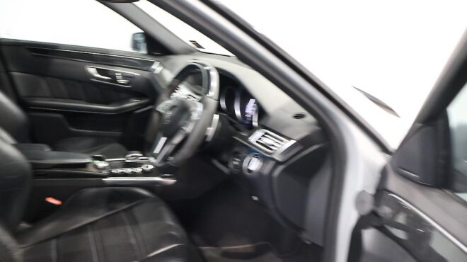 2013 Mercedes-benz E 63 AMG – Big Wheels – Exhaust – Lowered image 308930