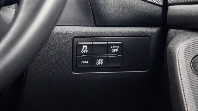 2013 Mazda Axela Sports 20S Touring adaptive cruise image 312766