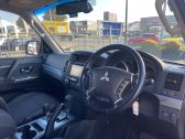 2012 Mitsubishi Pajero 3.2D, 7 Seater image 235601