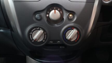 2015 Nissan Note X Model **Low KMS** image 317895