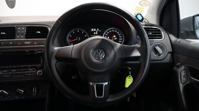2014 Volkswagen Polo TSI Comfortline Blue Motion image 304766
