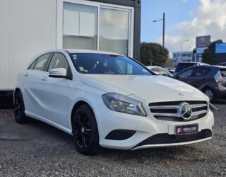2013 Mercedes-benz A 180 Low KMS, Black Mags image 301911