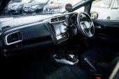 2013 Honda Fit Hybrid S-Package – Cruise Control – Alloy Wheels image 293688