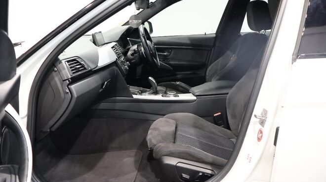 2014 Bmw 320i Touring M Sport image 303955