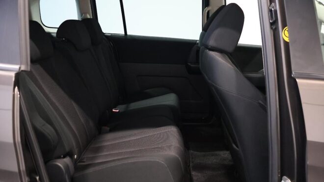 2016 Mazda Premacy 20S Skyactiv/ Reverse Camera/ Electric Slide Door image 310437