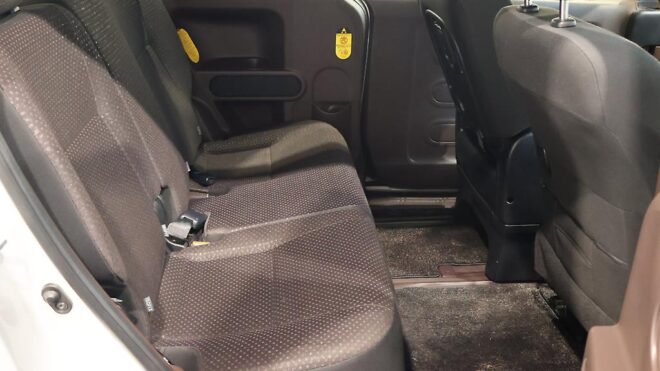 2012 Toyota Spade F Model, Low KMs, Push Start image 317347