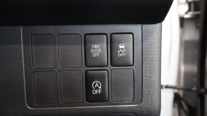 2012 Toyota Spade F Model, Low KMs, Push Start image 317354