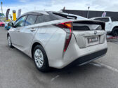 2017 Toyota Prius S Safety Plus image 310495