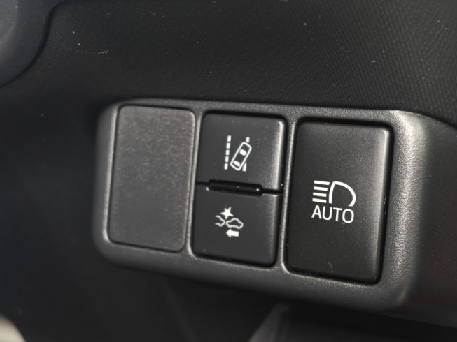 2019 Toyota Aqua G, Push Start, Reverse Camera, NZ Radio image 276925