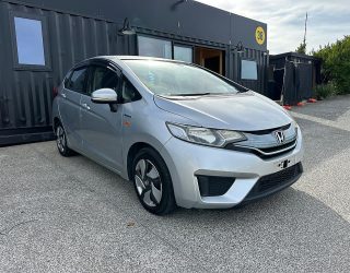 2014 Honda Fit Hybrid F-Package image 284457