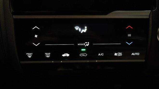 2013 Honda Fit Hybrid F-Package **Low KMS** image 305860