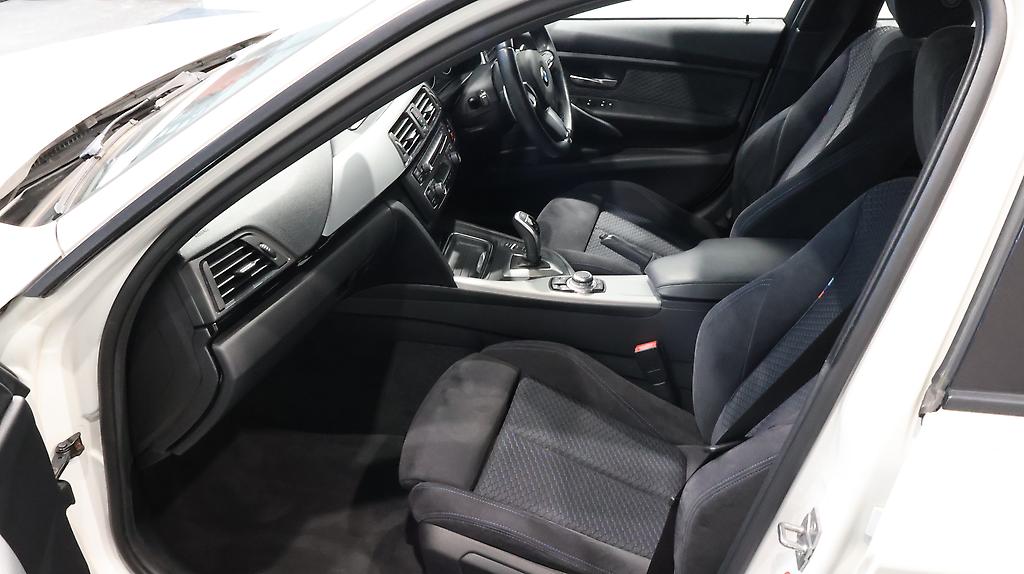 2013 Bmw 320i Touring M Sport image 316199