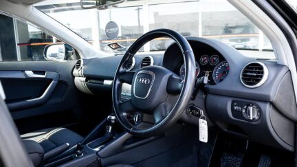 2012 Audi A3 Sportback 1.4TFSI S tronic Tinted Windows image 323559