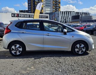 2014 Honda Fit Hybrid F-Package image 298078