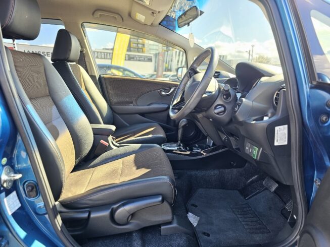 2012 Honda Fit Shuttle Hybrid image 300732