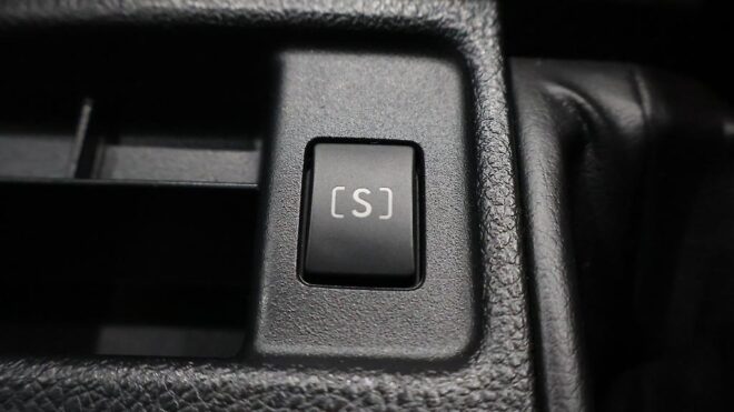 2012 Subaru Impreza Sport 2.0i Eyesight AWD image 310829