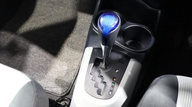 2012 Toyota Aqua S Model/ Low Kms / Push Button Start image 314530