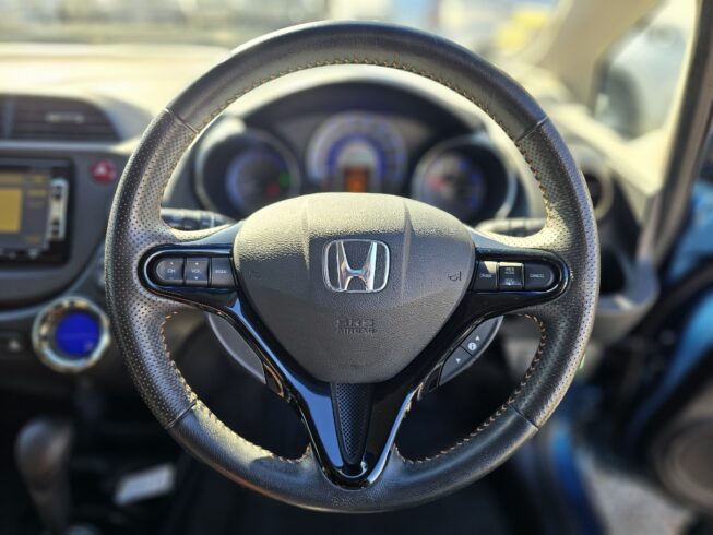 2012 Honda Fit Shuttle Hybrid image 300733