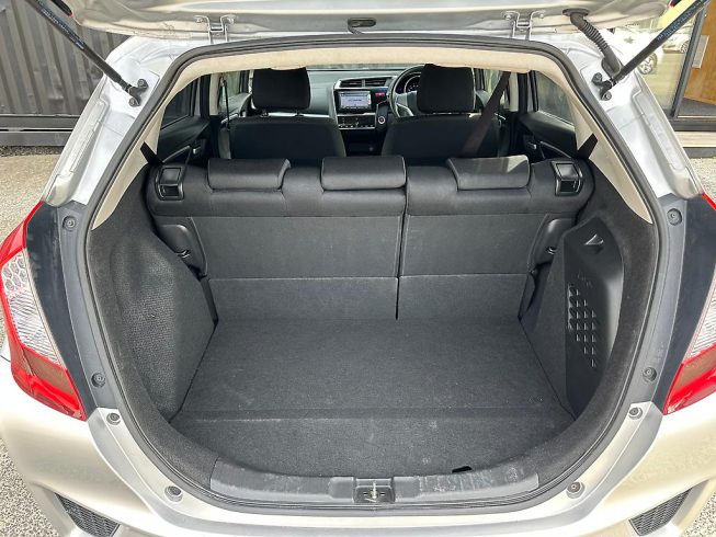 2013 Honda Fit Hybrid F-Package **Low KMS** image 275476
