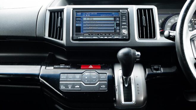 2012 Honda Step Wagon Z HDD Navi Edition image 315681