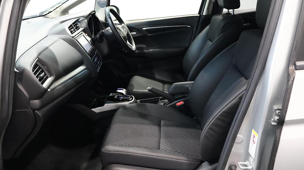 2014 Honda Fit Hybrid L-Package image 317973