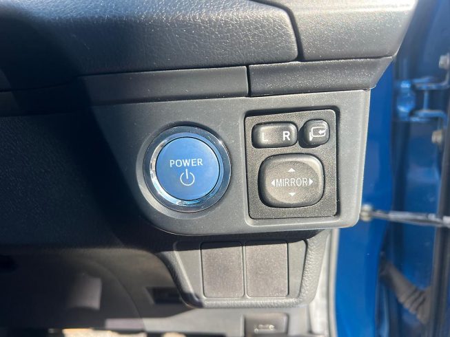 2014 Toyota Corolla Fielder Hybrid G/ Push Start/ Reverse Camera image 285115