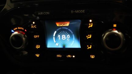 2014 Nissan Juke 15RX – Reverse Camera image 321319