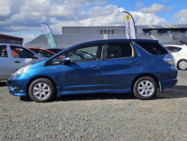 2012 Honda Fit Shuttle Hybrid image 300731