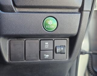 2014 Honda Fit Hybrid F-Package image 298086