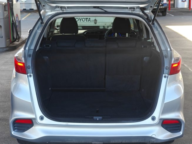 2015 Honda Shuttle Hybrid Low KMS image 290223
