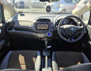 2012 Honda Fit Shuttle Hybrid image 300740