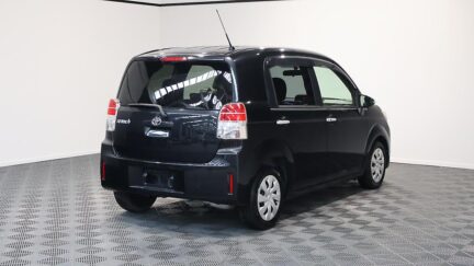 2012 Toyota Spade F Model/ Reverse Camera/ Passenger Electric Slide Door image 310668