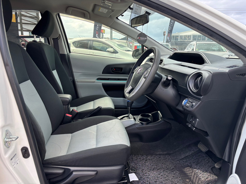 2012 Toyota Aqua S Model, Push Start, Reverse Camera image 308917