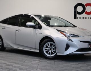 2017 Toyota Prius E Model/ Steering Wheel Controls/ Push Start image 277096