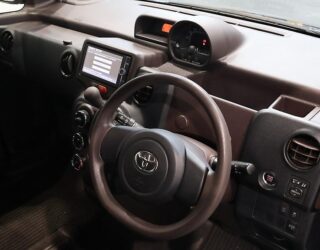 2012 Toyota Spade F Model/ Reverse Camera/ Passenger Electric Slide Door image 310676