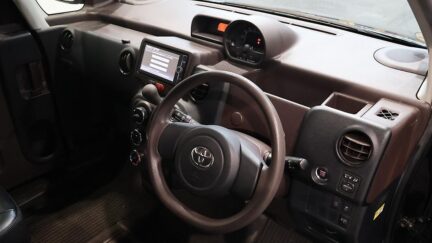 2012 Toyota Spade F Model/ Reverse Camera/ Passenger Electric Slide Door image 310676