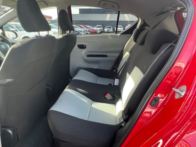 2012 Toyota Aqua S Model/ Low Kms / Push Button Start image 286918