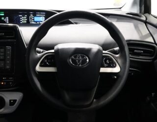 2017 Toyota Prius E Model/ Steering Wheel Controls/ Push Start image 304489