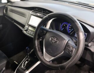 2013 Toyota Corolla Fielder Hybrid G Model, Push Start image 310125