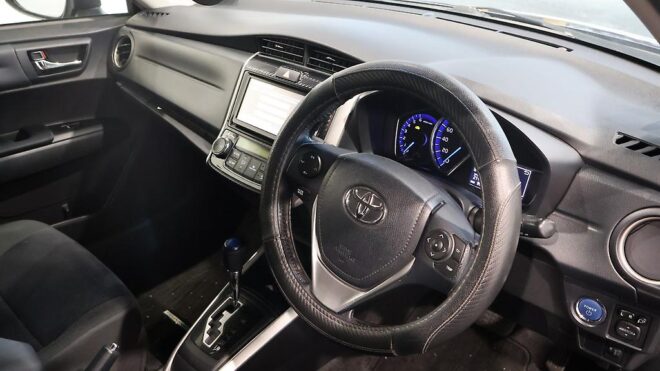 2013 Toyota Corolla Fielder Hybrid G Model, Push Start image 310125