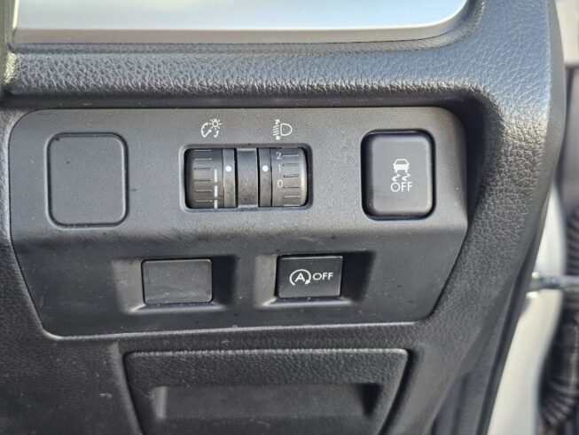 2012 Subaru Impreza Sport 1.6i-L image 301901