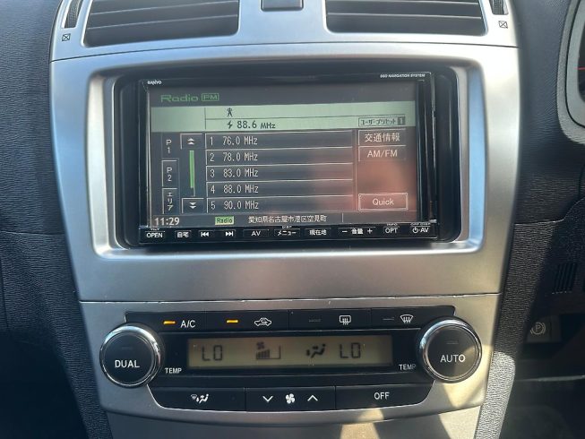 2012 Toyota Avensis Wagon Xi/ Paddle Shift/ Steering Wheel Controls image 285222